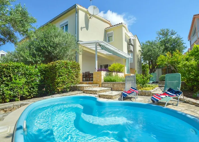 Holiday Home Darena By Interhome